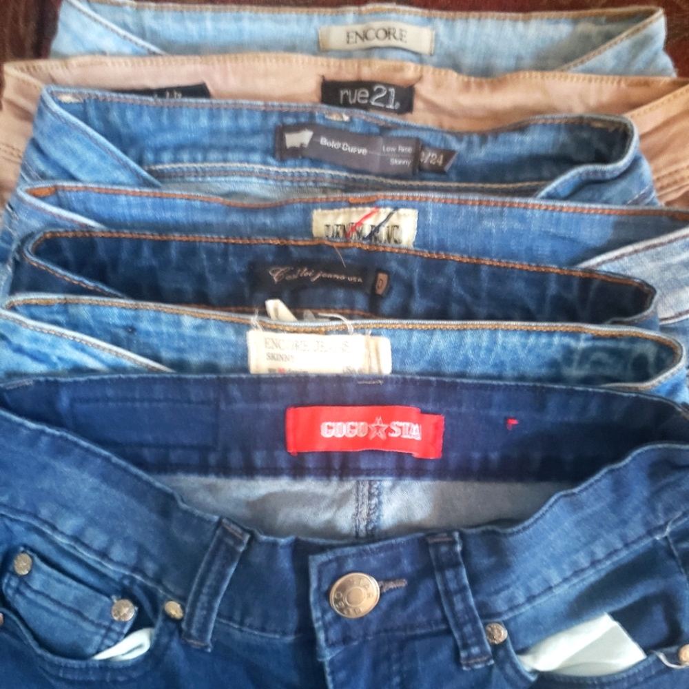 Size 0 levis and more